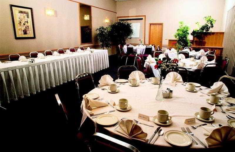Heritage Inn Hotel & Convention Centre - 무스조 외부 사진