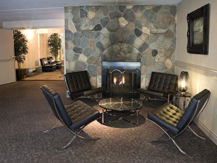 Heritage Inn Hotel & Convention Centre - 무스조 내부 사진