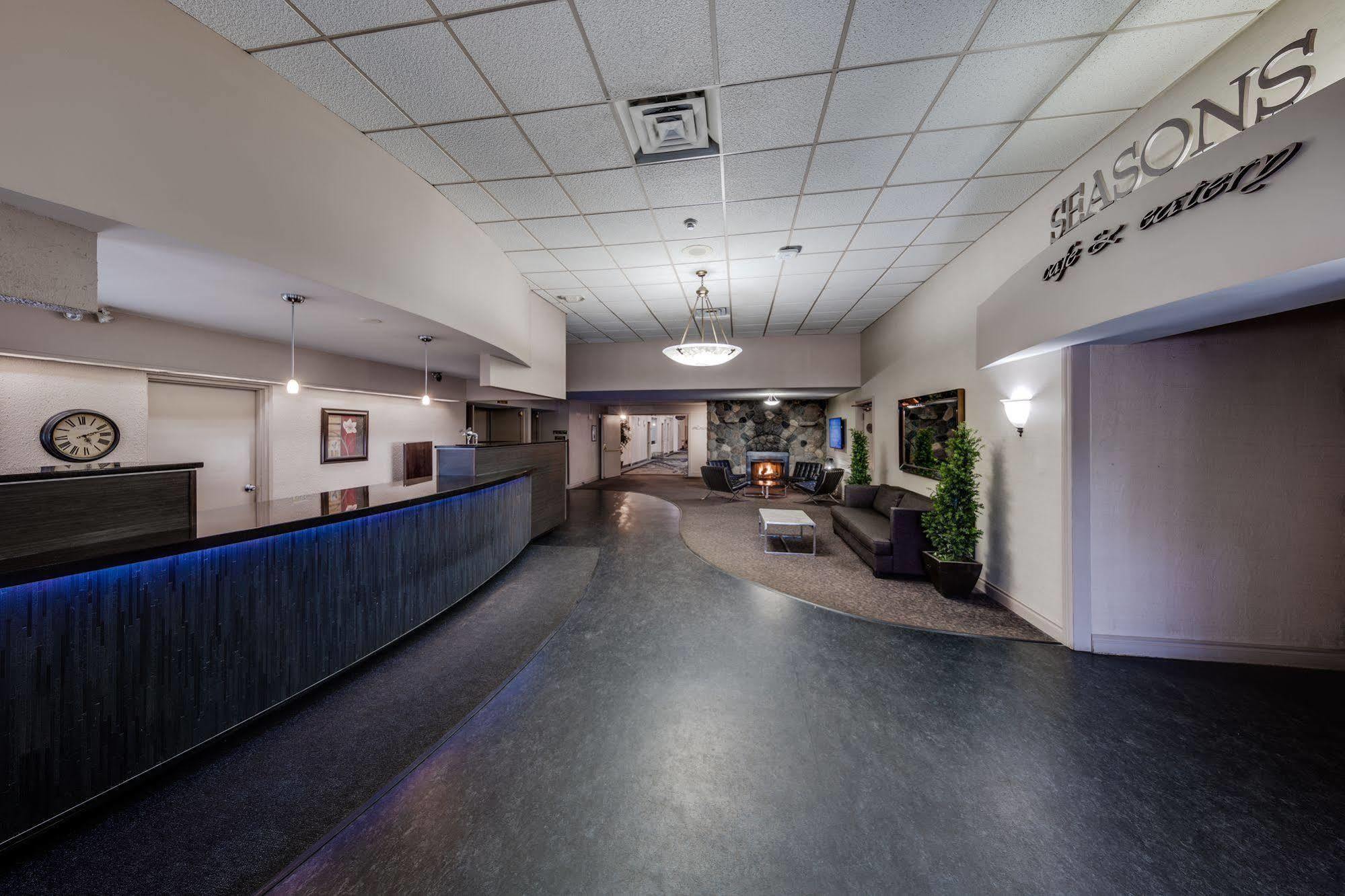 Heritage Inn Hotel & Convention Centre - 무스조 외부 사진